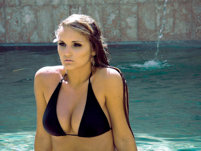 Female model photo shoot of SaraReidy in Costa Rica