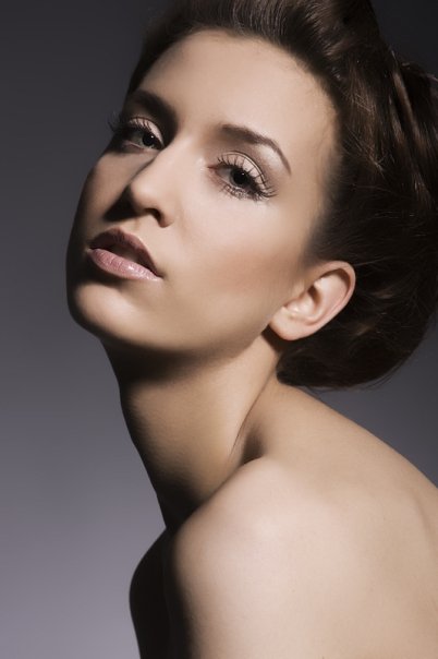 Female model photo shoot of Nina Klein