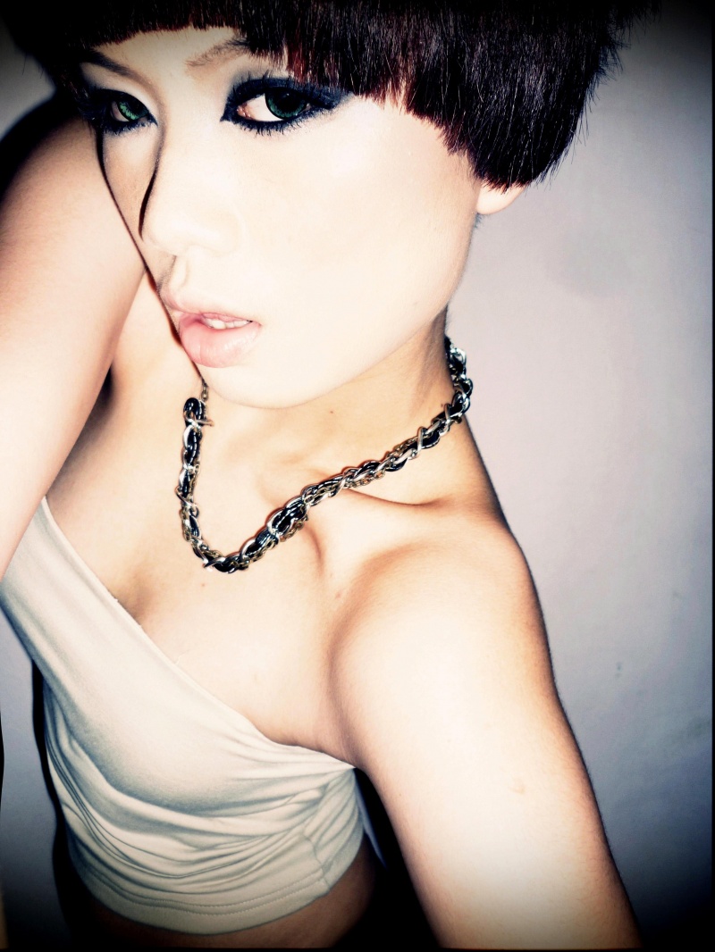 Female model photo shoot of Gon Lestrange