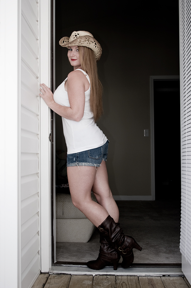 Female model photo shoot of Scarlett Brandt by Maxfield Photography