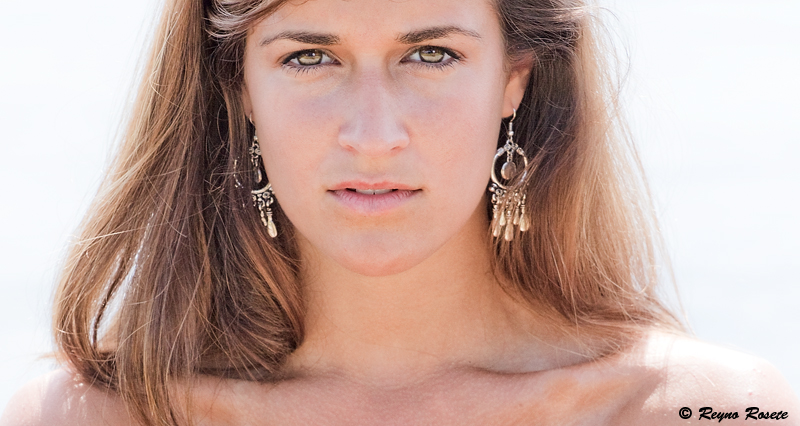 Female model photo shoot of Melissa Alves