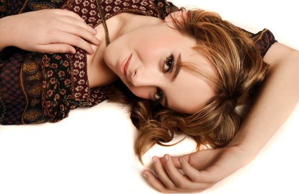 Female model photo shoot of holly rafferty