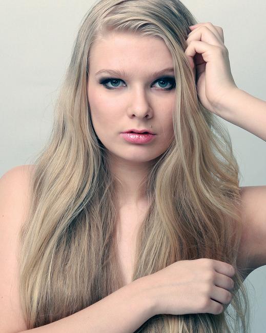 Female model photo shoot of Cassidy Worsham by jay lynch, makeup by Svio