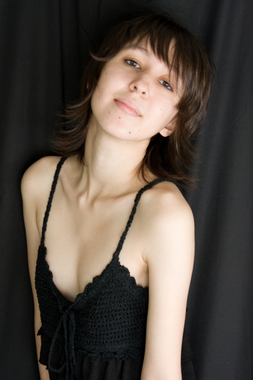 Female model photo shoot of Elie Winter