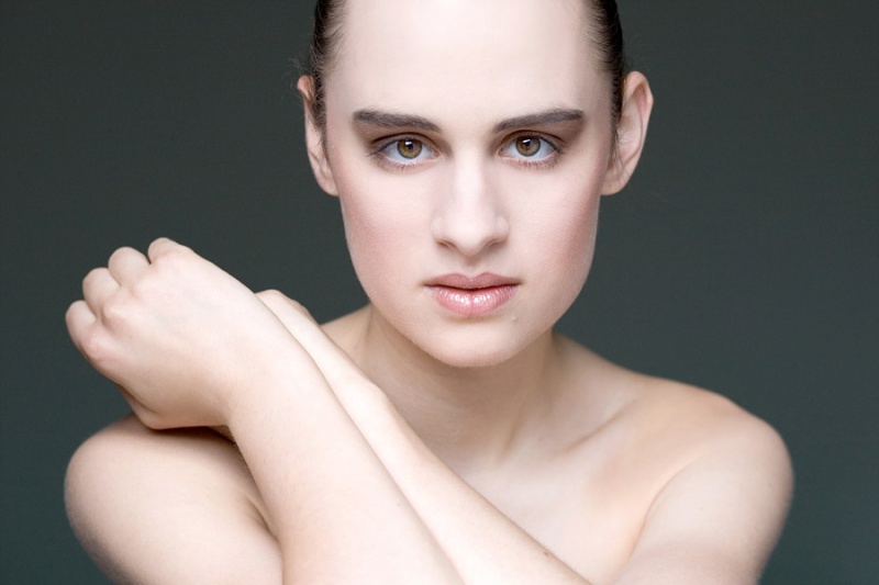 Female model photo shoot of Charlotte Claesen in Studio @ Diepenbeek