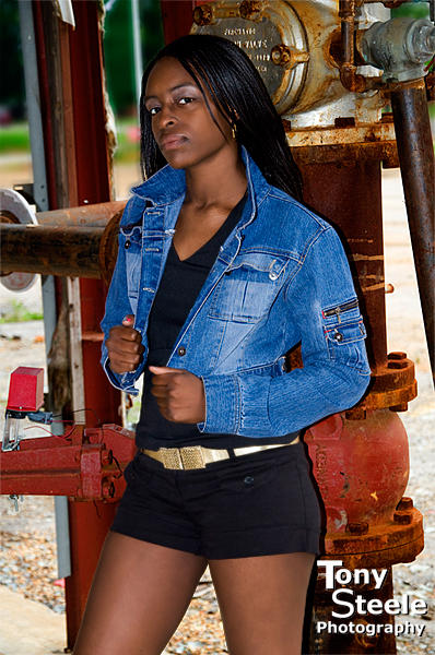 Female model photo shoot of Essence Marie by Steele Photography in HSV, AL