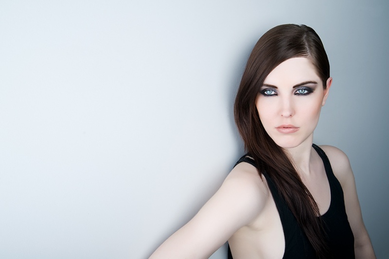 Female model photo shoot of Evara Collin