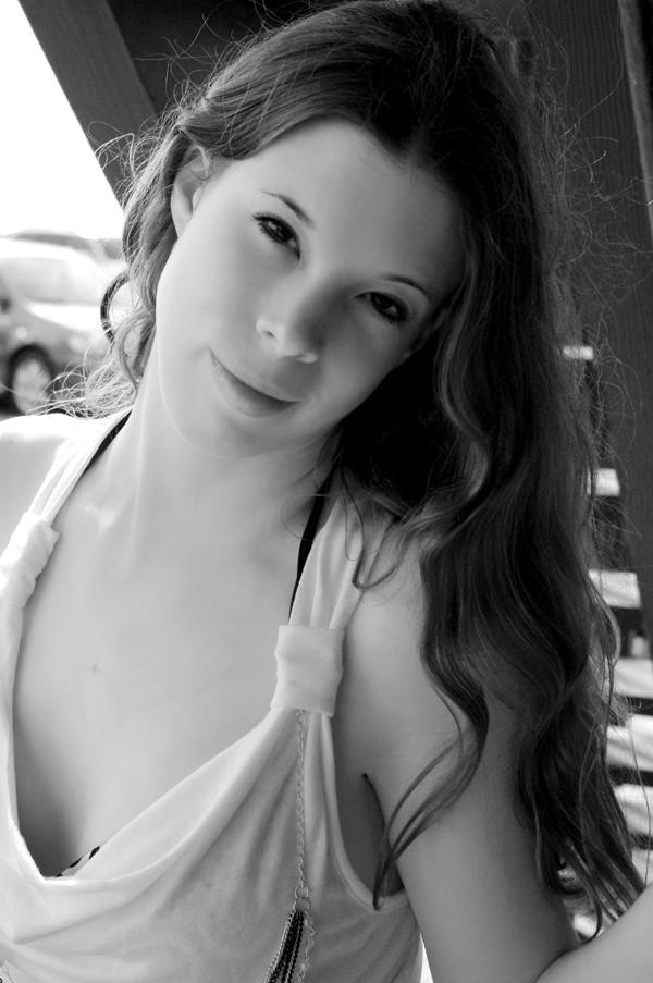 Female model photo shoot of Allison29 in Santa Monic Pier.