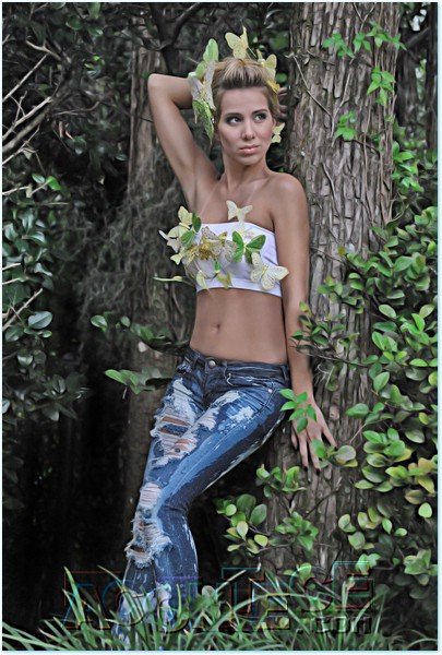 Female model photo shoot of Camila Bau