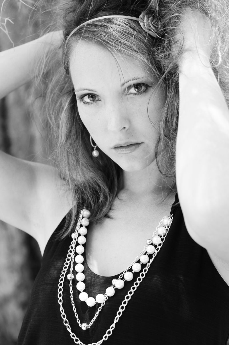Female model photo shoot of Larissa Joy by Amatory photographie in Sarasota