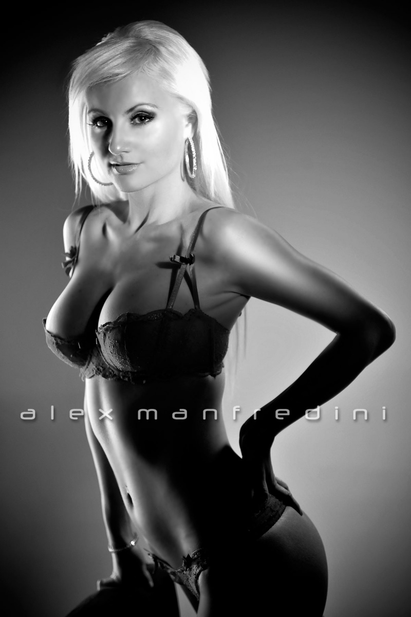 Female model photo shoot of Ashley Glamour by Alex Manfredini Photo, makeup by Sandra Manfredini