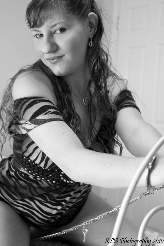 Female model photo shoot of Kimberly Lynne by CapitalPhotos in Nicholasville Ky