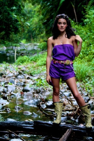 Female model photo shoot of StephanieKimSolomon in Austinville