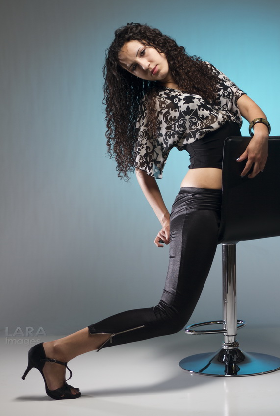 Female model photo shoot of Nacera- Zayna by LARA images in Lara Images