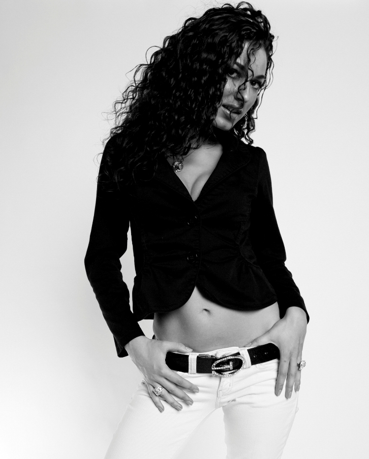 Female model photo shoot of Karina Bondarenko