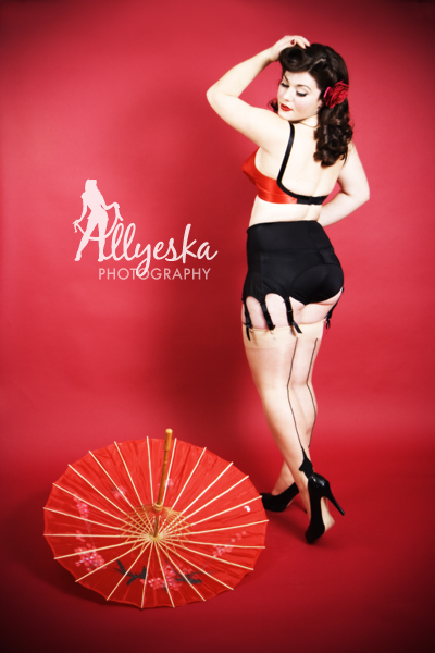Female model photo shoot of Allyeska