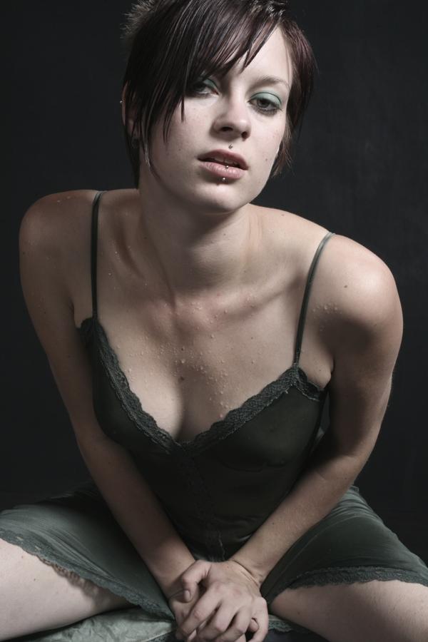 Female model photo shoot of Alison Salter