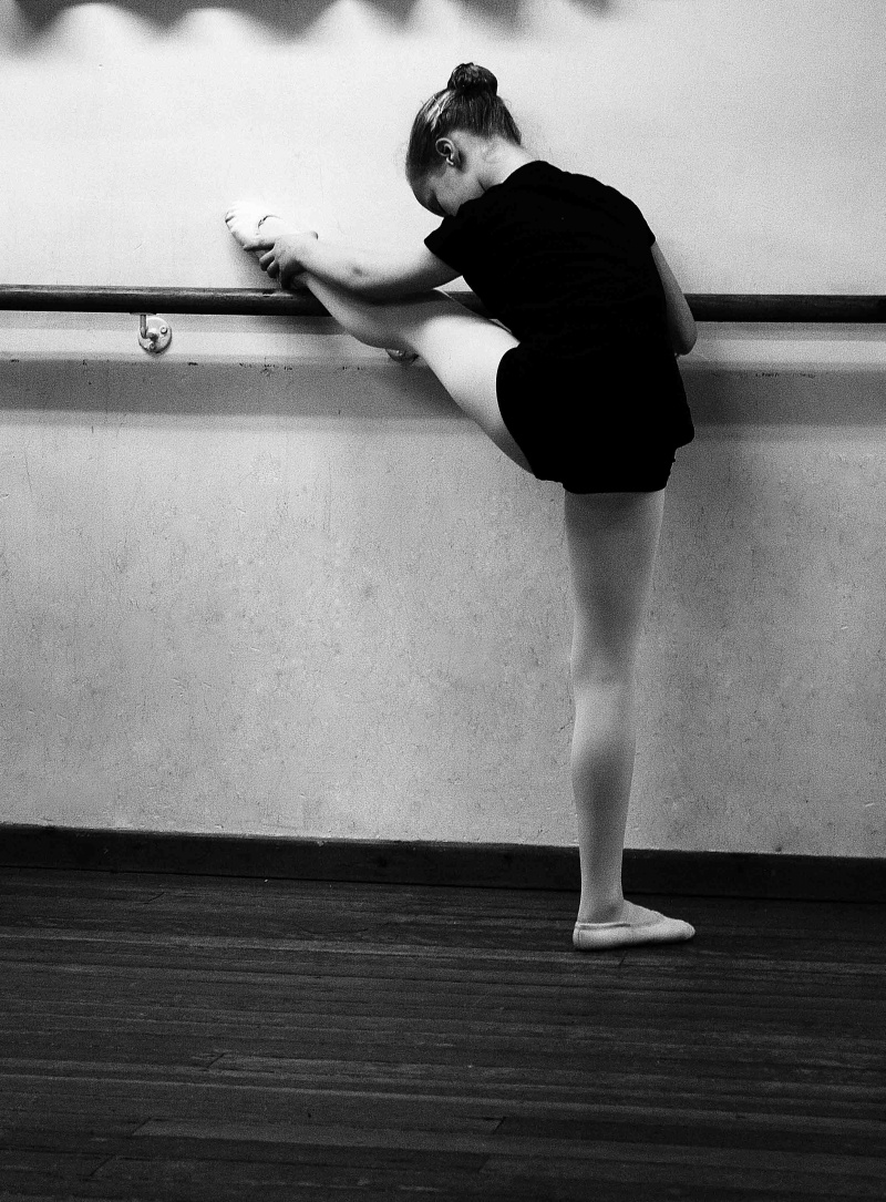 Female model photo shoot of Danni Davies in Ballet Studio