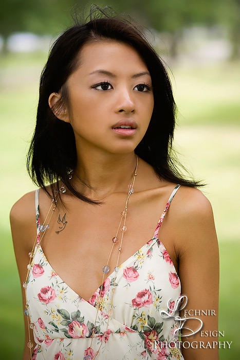 Female model photo shoot of Qulab Vue in Pettibone Park