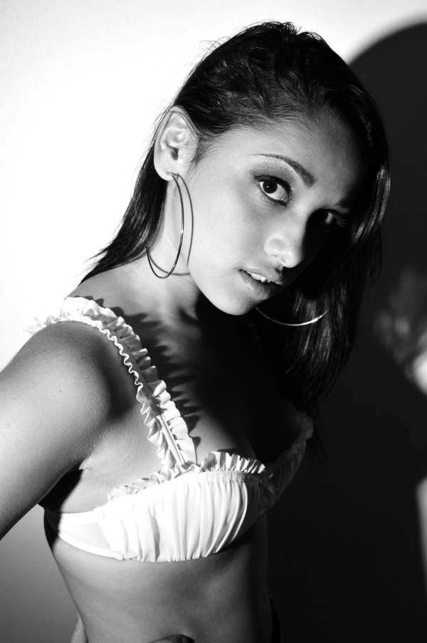 Female model photo shoot of Emmy Roman by arrivederci