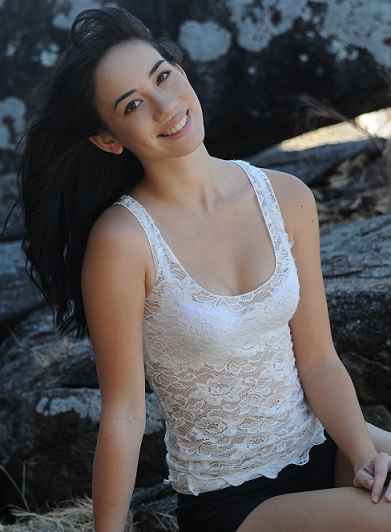 Female model photo shoot of Suzanne Murray in Cairns