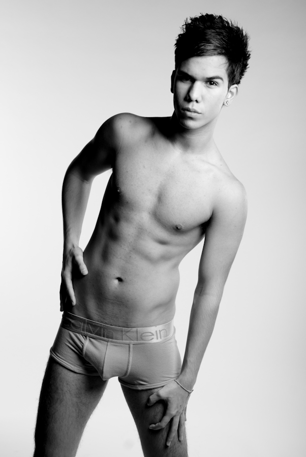 Male model photo shoot of Shaun Taylor David