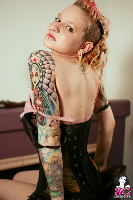 Female model photo shoot of Sid Suicide in Colorado Springs, CO