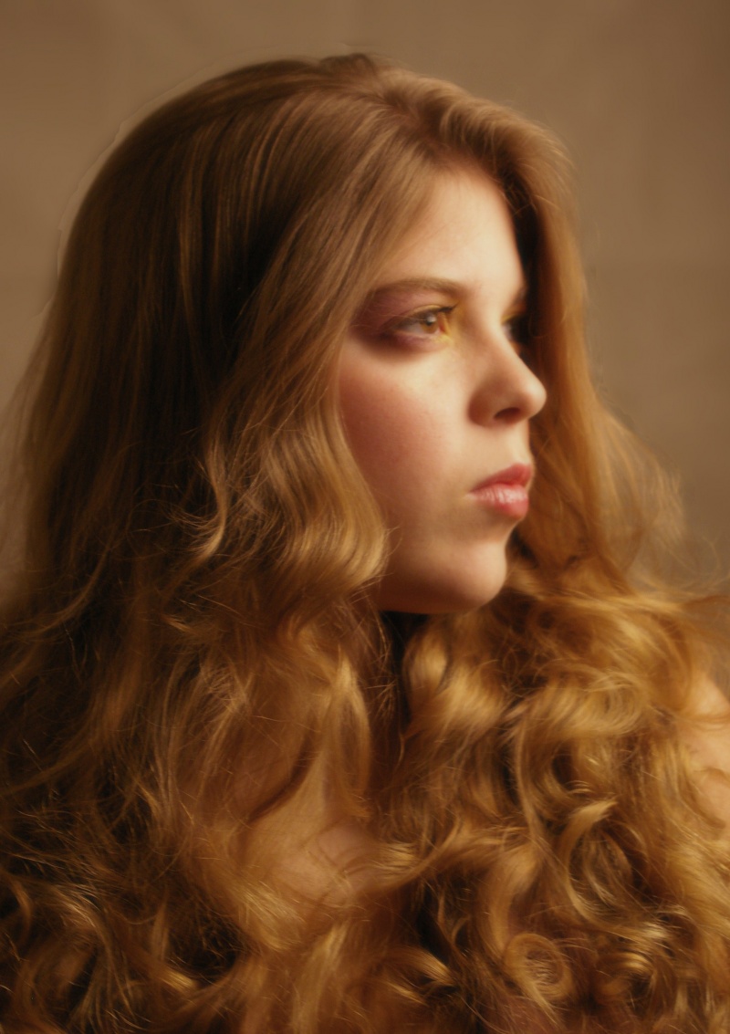 Female model photo shoot of DesdinovaNight by Roxy Taylor