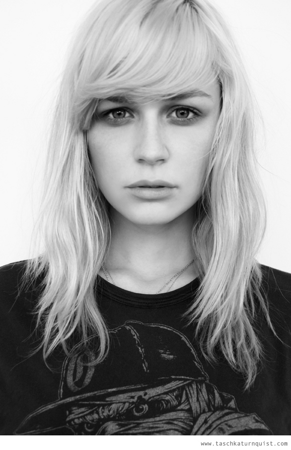 Female model photo shoot of Kate Compton
