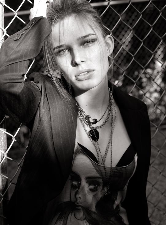 Female model photo shoot of Brittany Bells