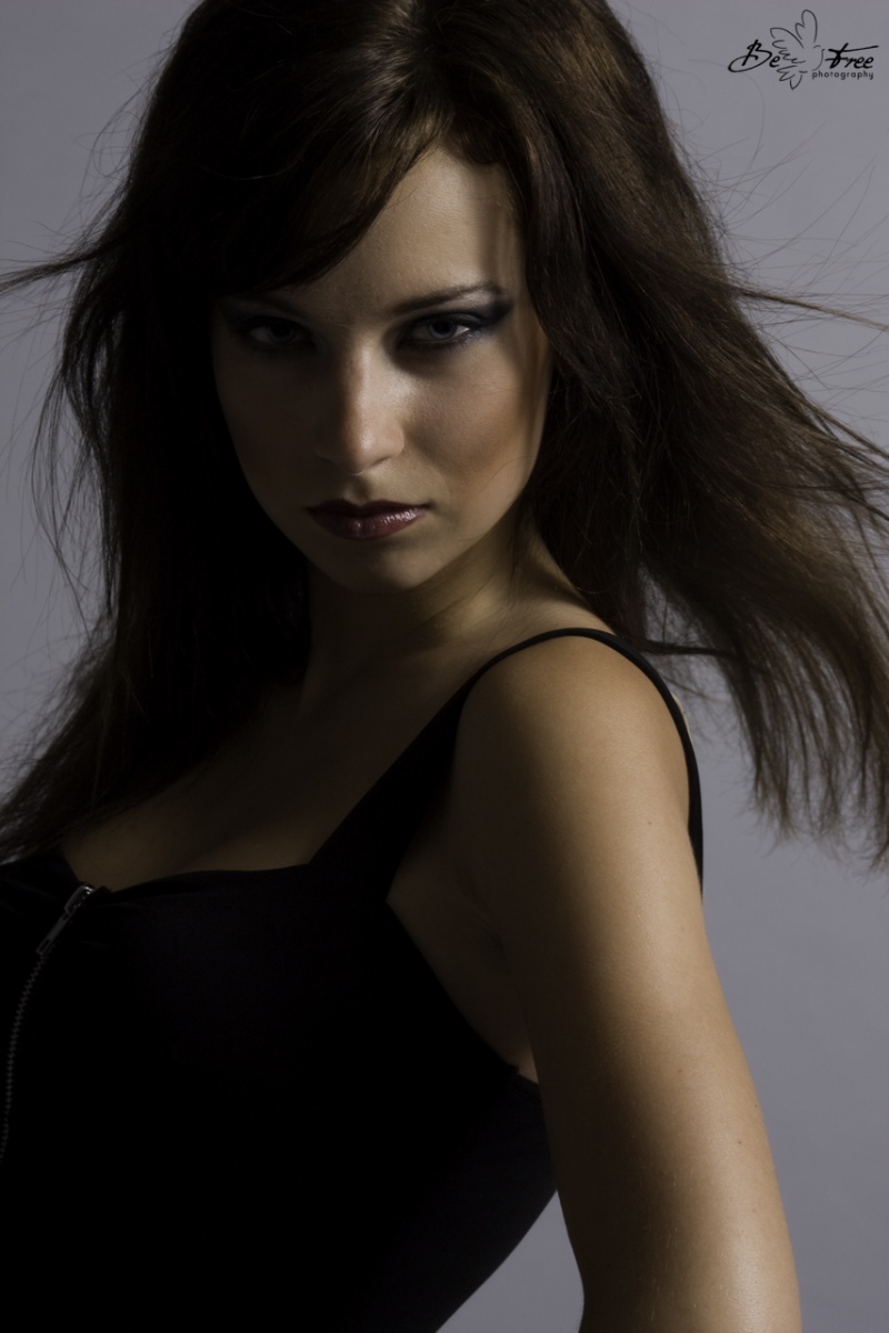 Female model photo shoot of Catescalera