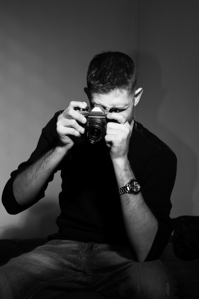 Male model photo shoot of Benjamin Johnson 57 by Daves Photo Studio