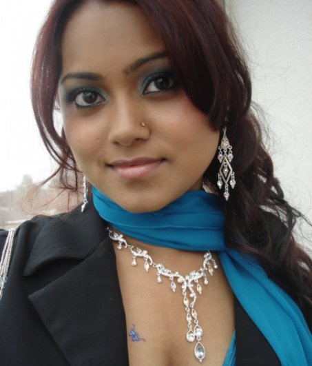 Female model photo shoot of Shaheerah