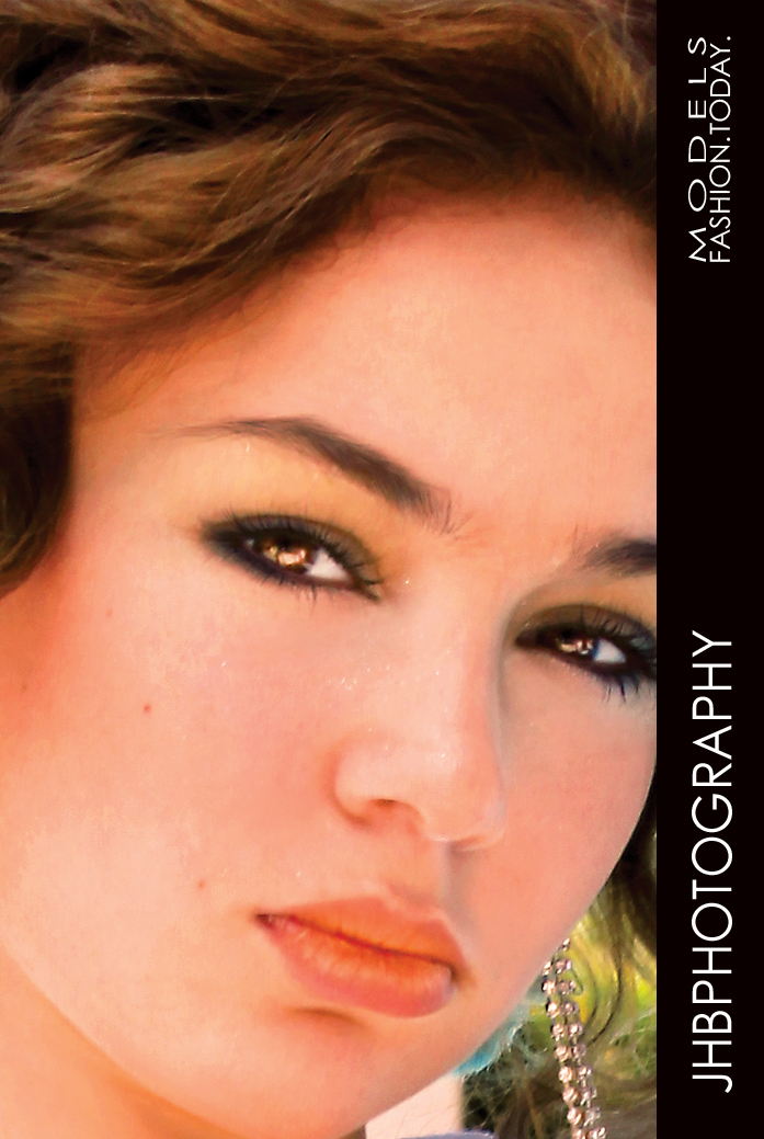 Female model photo shoot of Patricia Lopez by JosePhotographi in esplendor