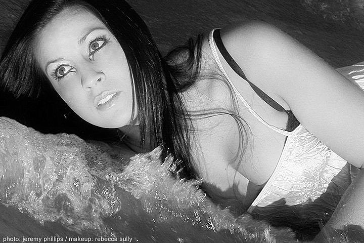 Female model photo shoot of Beck MUA by n1n1