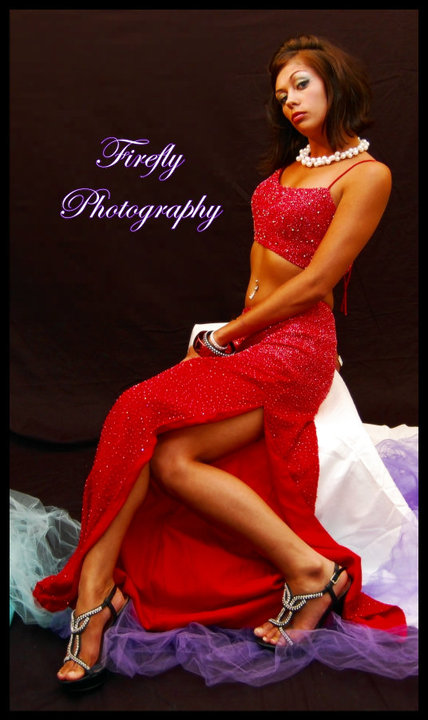 Female model photo shoot of JESSICA MONO COLEMAN by FireFlyPhotography-SC