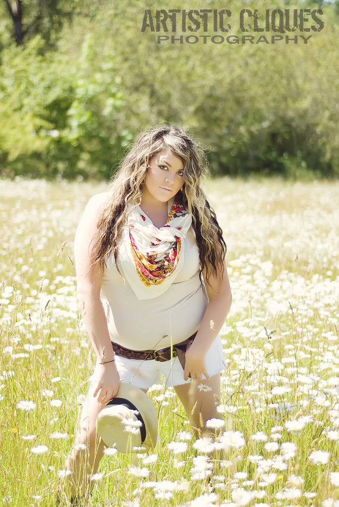 Female model photo shoot of Kelsie Edison in hockinson fields