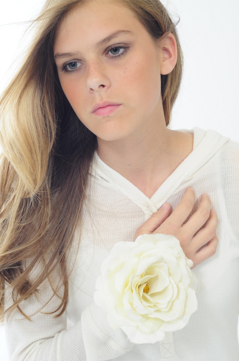 Female model photo shoot of Aleshea