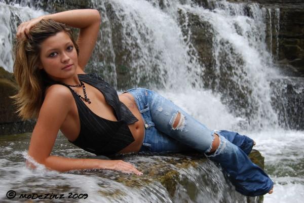 Female model photo shoot of MoDeZinz Photography and Chelsiearyn in Canajoharie, NY