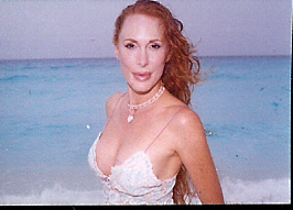Female model photo shoot of Julie Lamb in Cancun Mexico