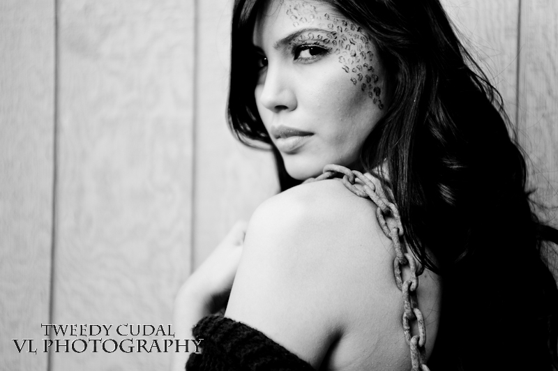 Female model photo shoot of Aiko Bravo by Tweedy Cudal in Long Beach, makeup by gracenathaliep