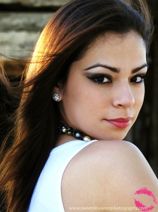 Female model photo shoot of Viviana Rodriguez