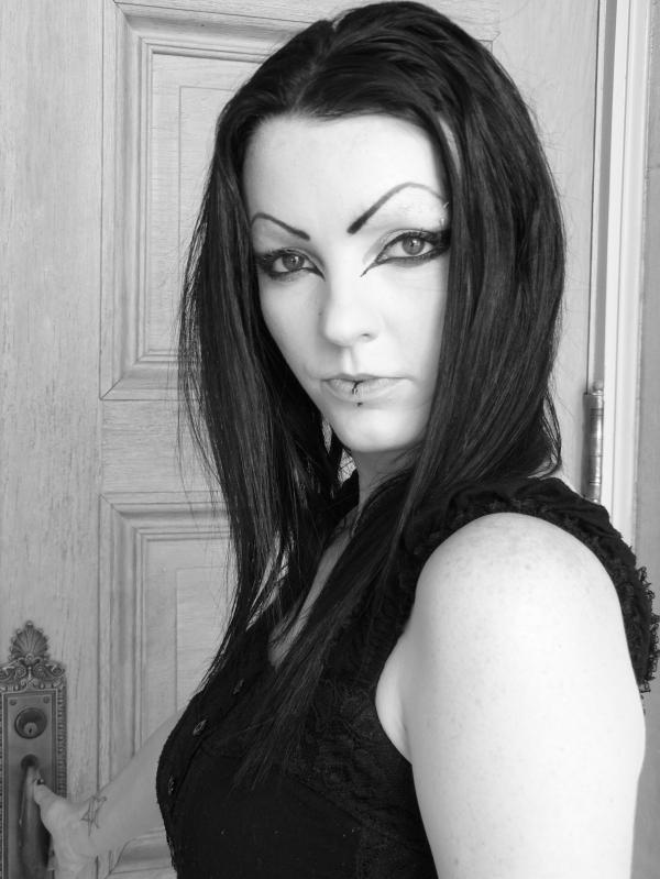 Female model photo shoot of Sin Noir