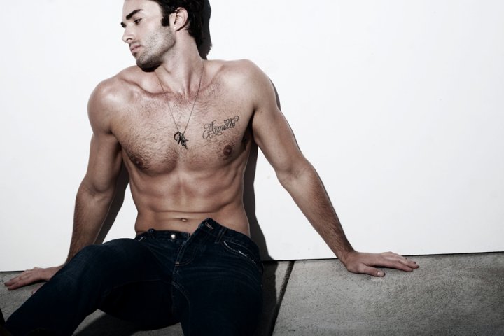 Male model photo shoot of Frank Mentier