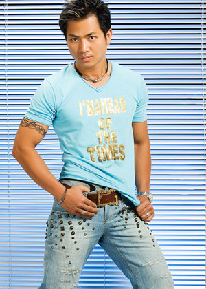 Male model photo shoot of Anh Khoi