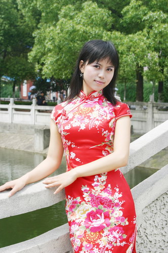 Female model photo shoot of Qing