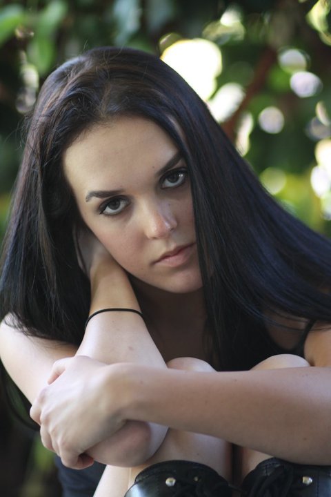 Female model photo shoot of Nikki Law