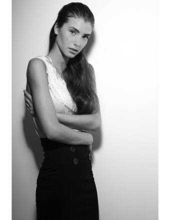 Female model photo shoot of Lauren Renda in New York City