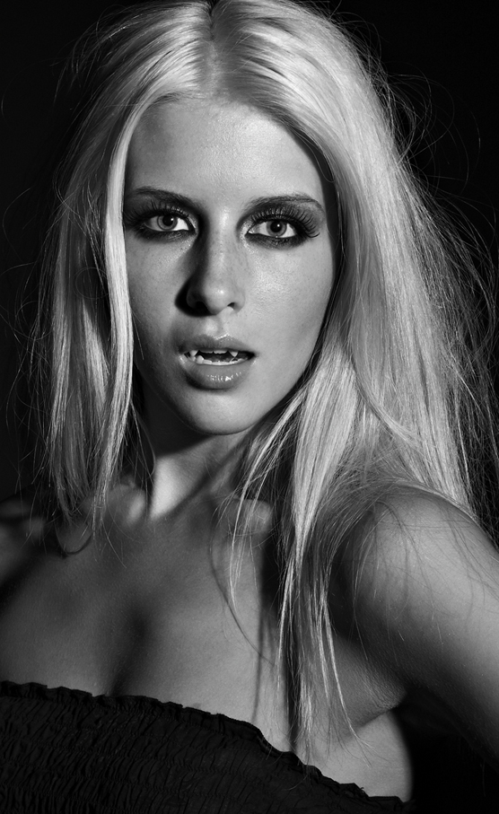 Female model photo shoot of Danni Crow by Justin Mathew