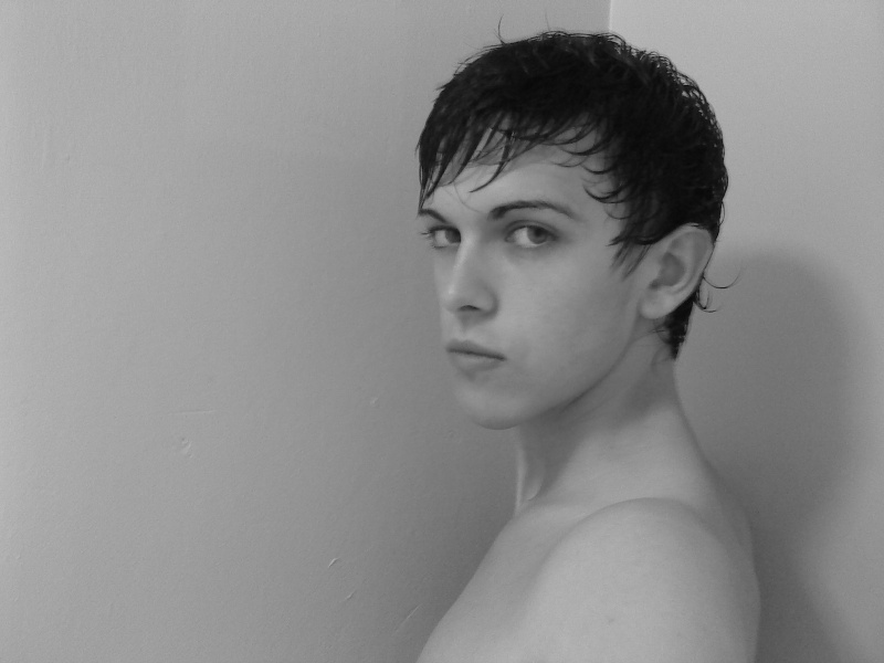 Male model photo shoot of Josh Penfold